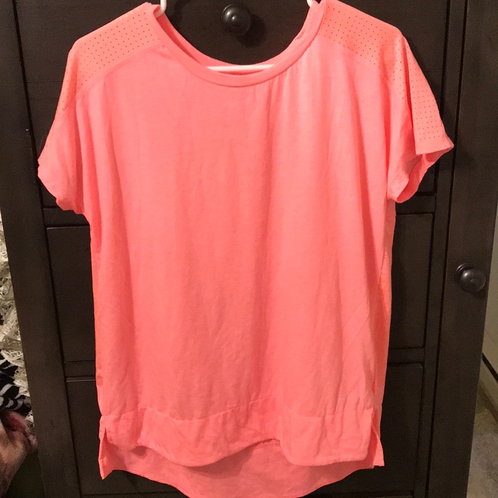 Workout shirt